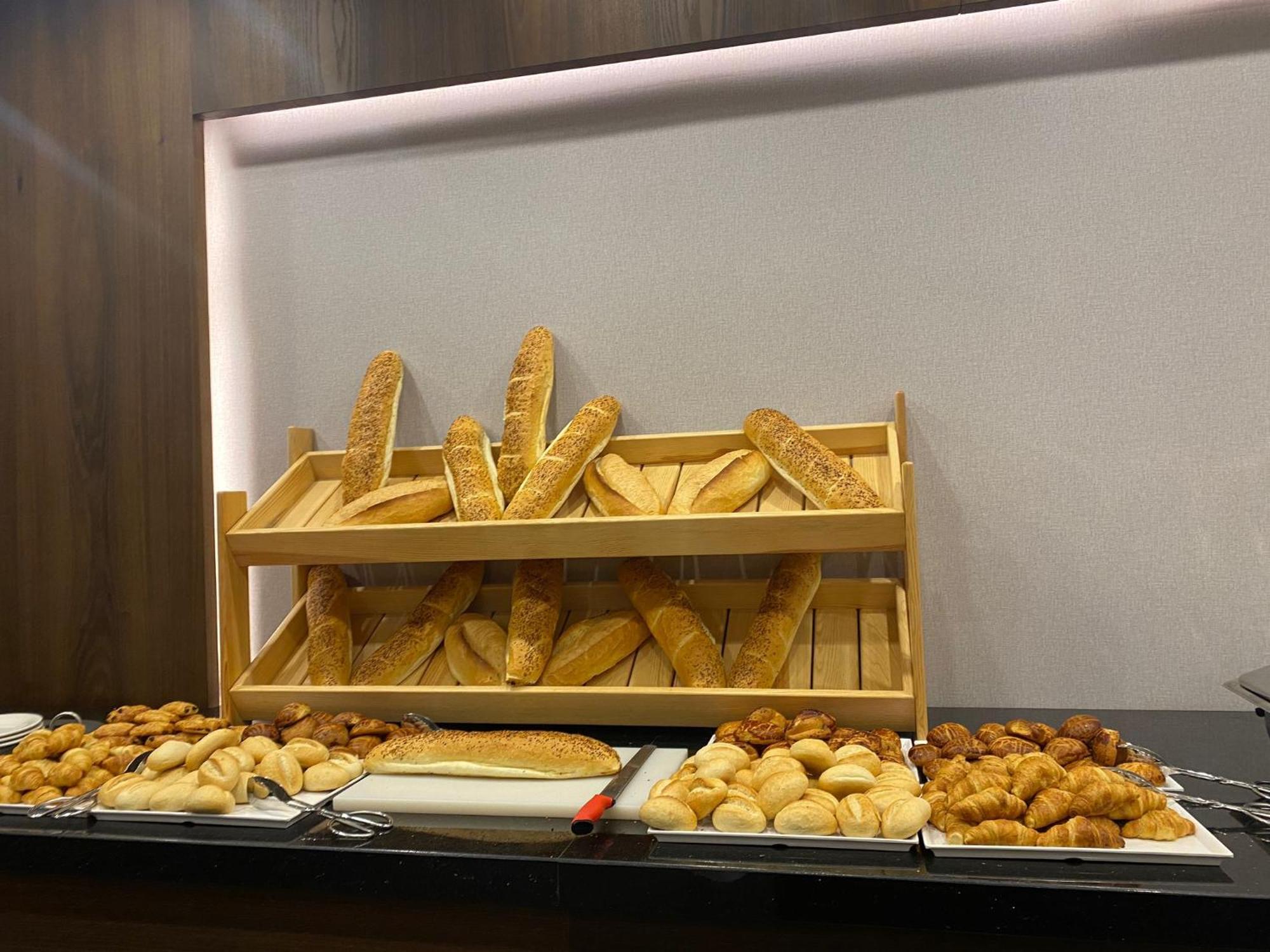 Ramada By Wyndham Istanbul Umraniye — Photos 1